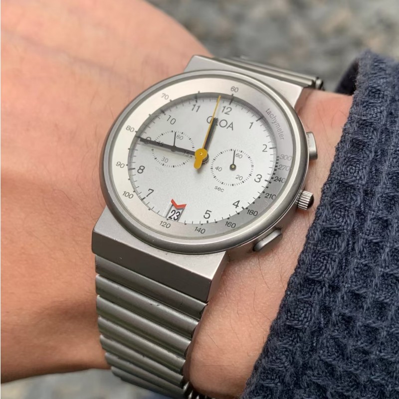 Luxury Watch Trends 2025 - CILOA silver round watch men's light