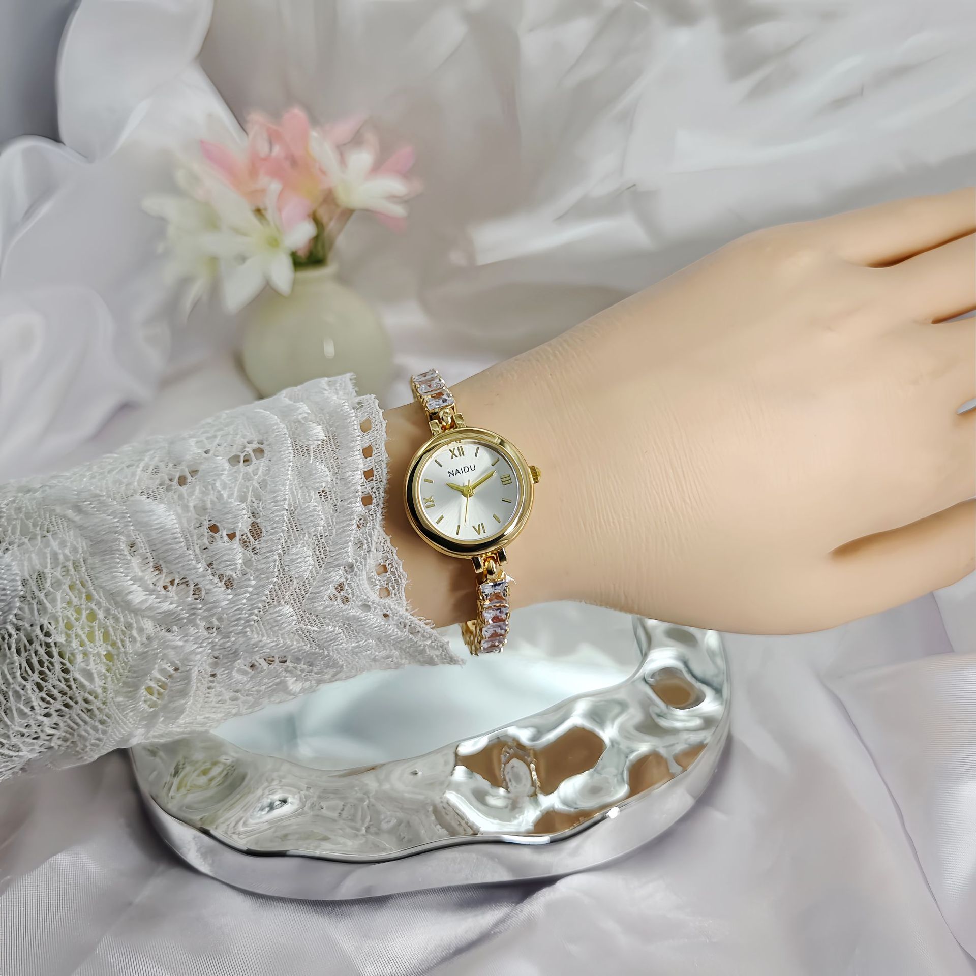 New Fashion Diamond-encrusted  - Luxury Watch Level ulasan dan harga