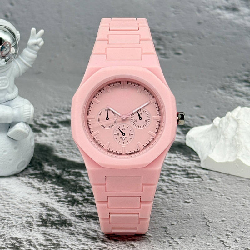 Famous Brand Fake Three-Eyed D - Luxury Watch Magazine ulasan dan harga