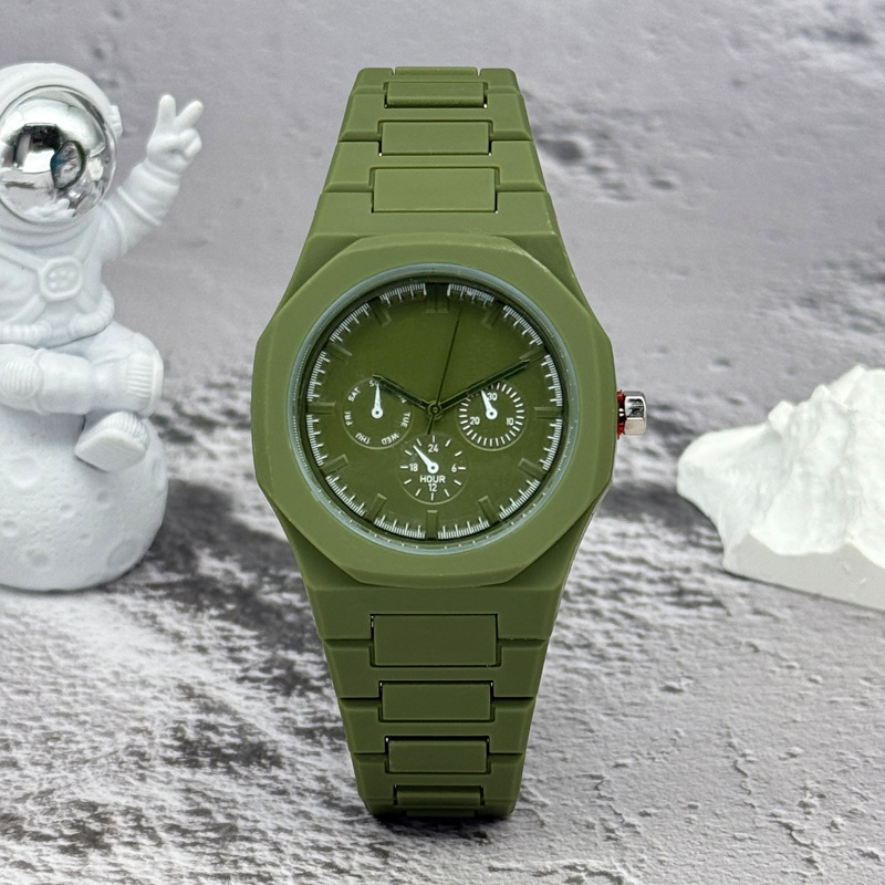 Famous Brand Fake Three-Eyed D - Luxury Watch Magazine ulasan dan harga